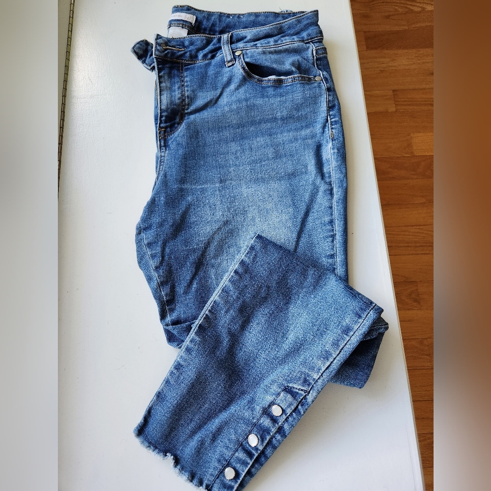 Westport Light Blue Cropped Jeans